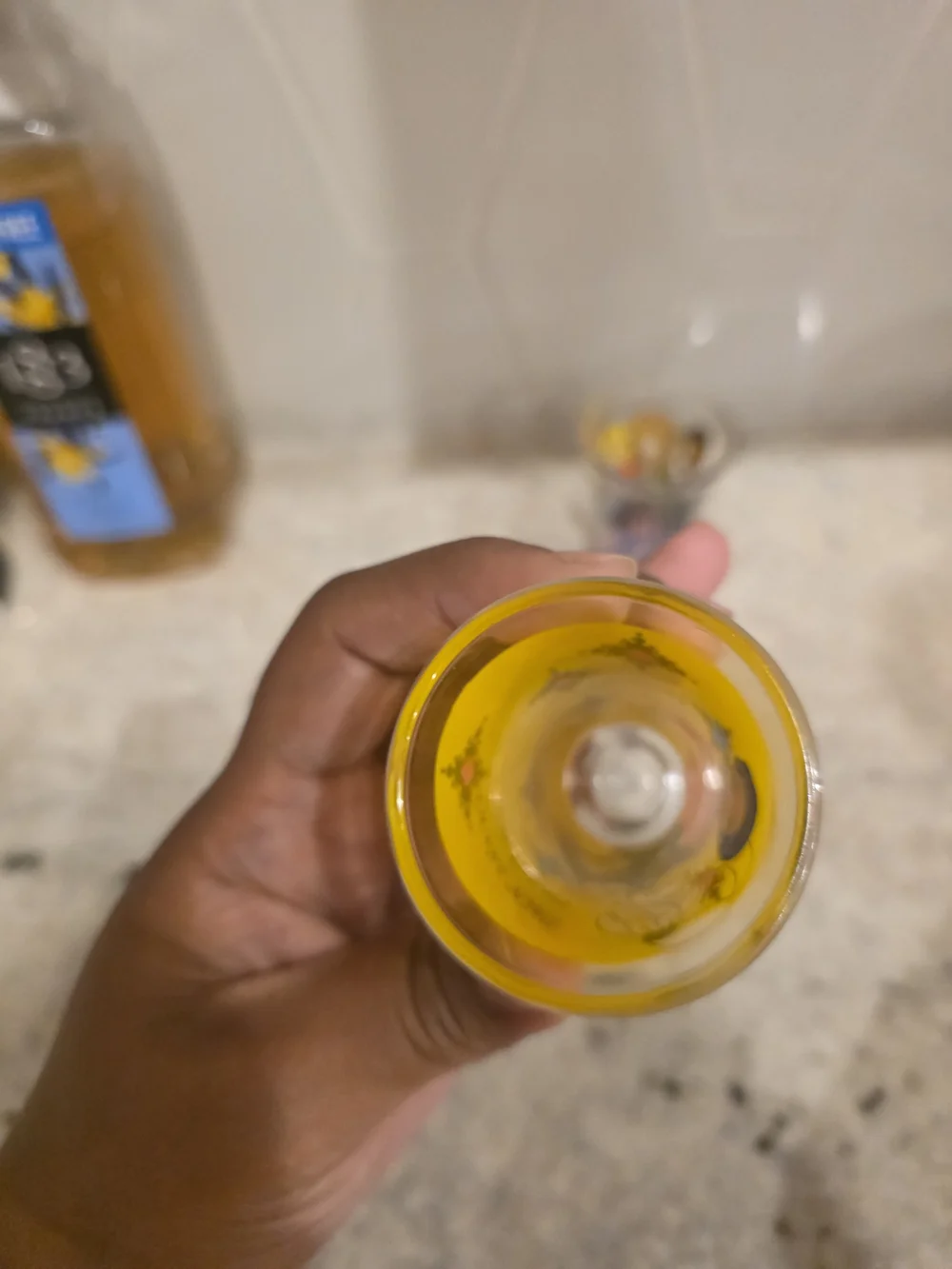 Drinks Well With Others Girlfriend Chic Party Cocktail Shot Glasses Set Of 2 - Picture 8 of 8